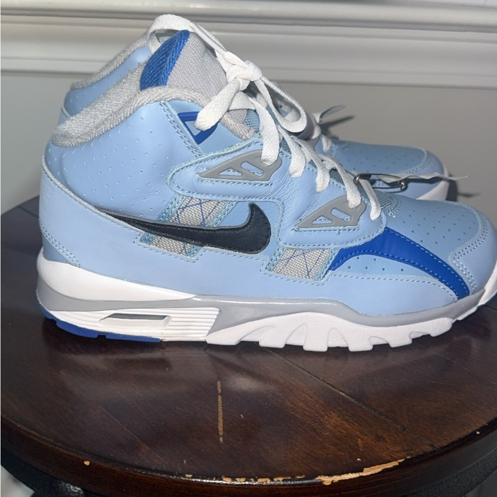 Nike Kids Light Blue and White Sneakers
